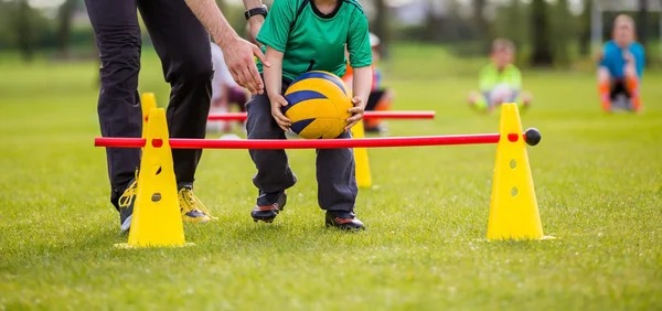 RB莱比锡vs法兰克福：劳姆、古拉西奇首发，巴舒亚伊、堂安律出战