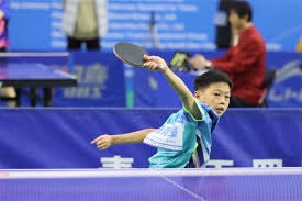 库里对阵快船上脚了坎迪斯帕克的Crazy Light、AJ4 以及保罗的球鞋